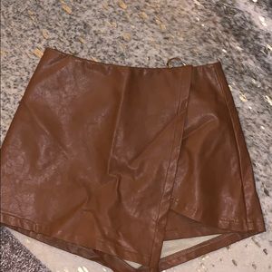 Camel leather skort